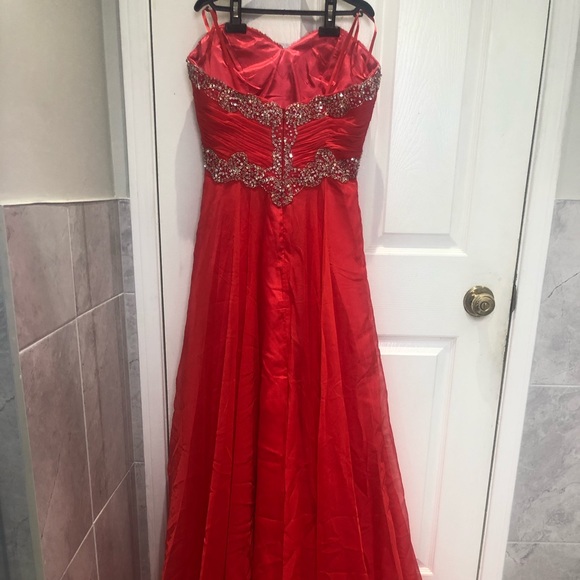 Bright coral/red formal prom dress - Picture 3 of 5